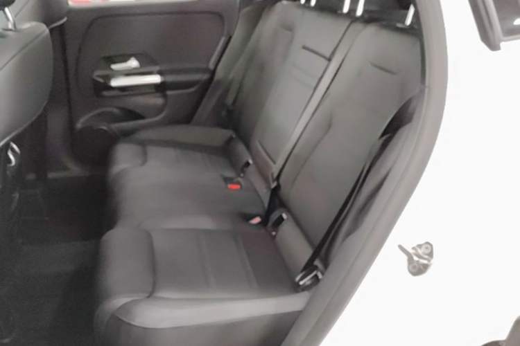 Used Mercedes-Benz GLA 2023 GLA 220 Left Rear Seat