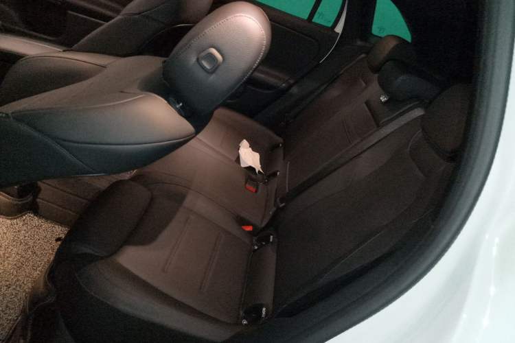 Used Mercedes-Benz GLA 2023 GLA 220 Left Rear Seat