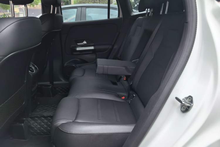Used Mercedes-Benz GLA 2023 GLA 220 Left Rear Seat