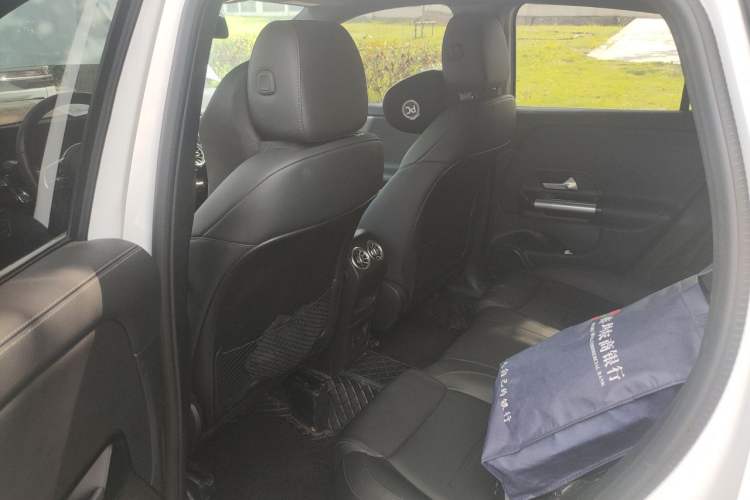 Used Mercedes-Benz GLA 2023 GLA 200 Left Rear Seat