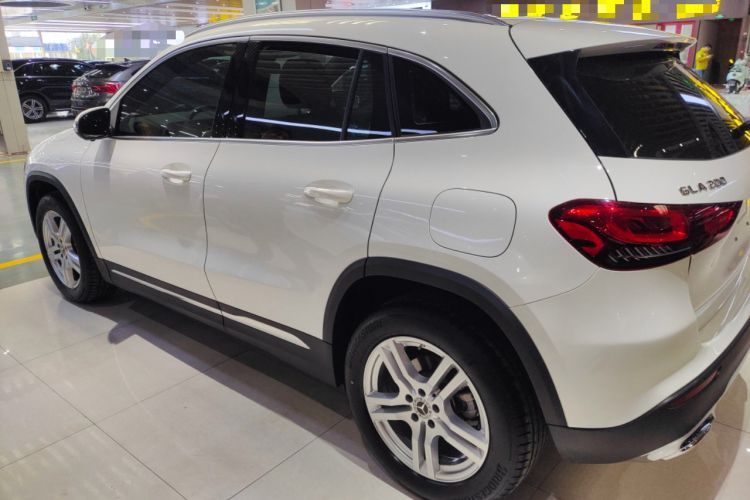 Used Mercedes-Benz GLA 2023 GLA 200 Left Side