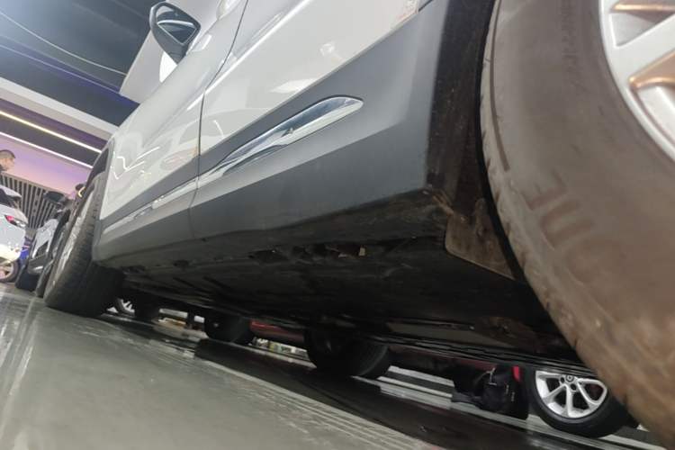 Used Mercedes-Benz GLA 2023 GLA 200 Left Side Sill