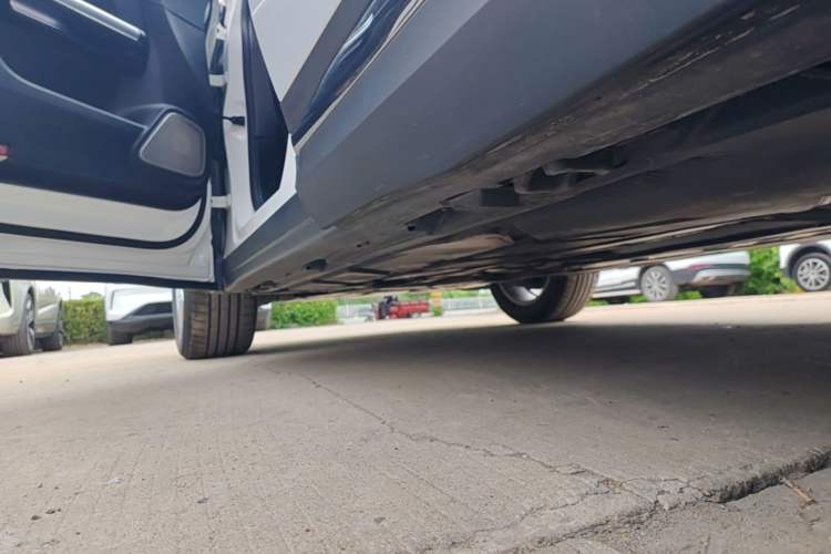 Used Mercedes-Benz GLA 2023 Facelifted GLA 200 Left Side Sill