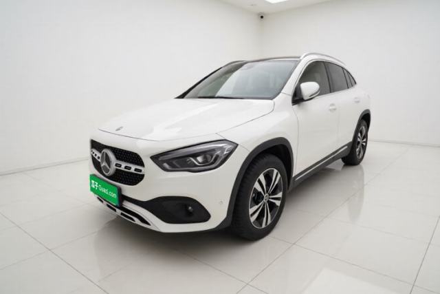 Ojetý Mercedes-Benz GLA 2023 GLA 220
