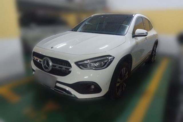 Używany Mercedes-Benz GLA 2023 GLA 220