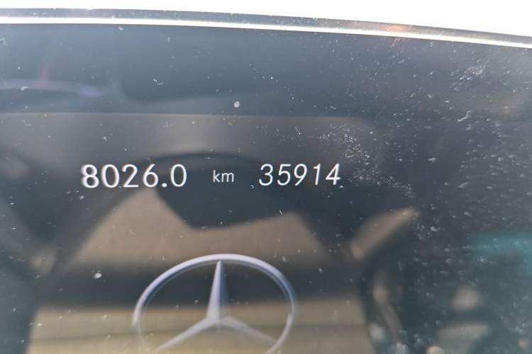 Used Mercedes-Benz GLA 2023 GLA 220 Odometer Close Up