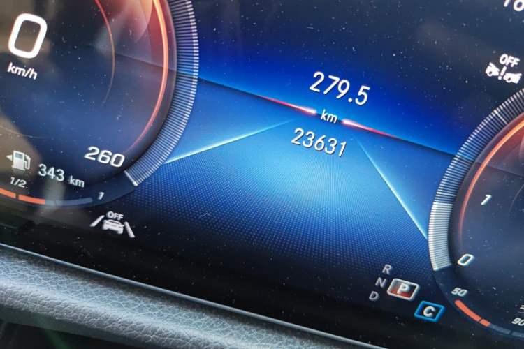 Used Mercedes-Benz GLA 2023 Facelifted GLA 200 Odometer Close Up