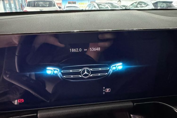 Used Mercedes-Benz GLA 2023 GLA 220 Odometer Close Up