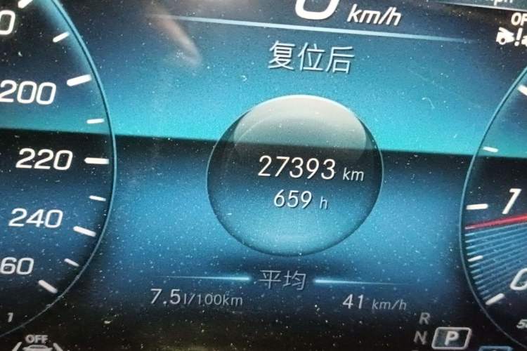 Used Mercedes-Benz GLA 2023 GLA 200 Odometer Close Up