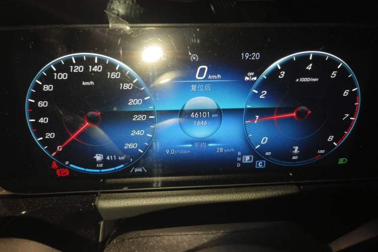 Used Mercedes-Benz GLA 2023 GLA 220 Odometer Close Up
