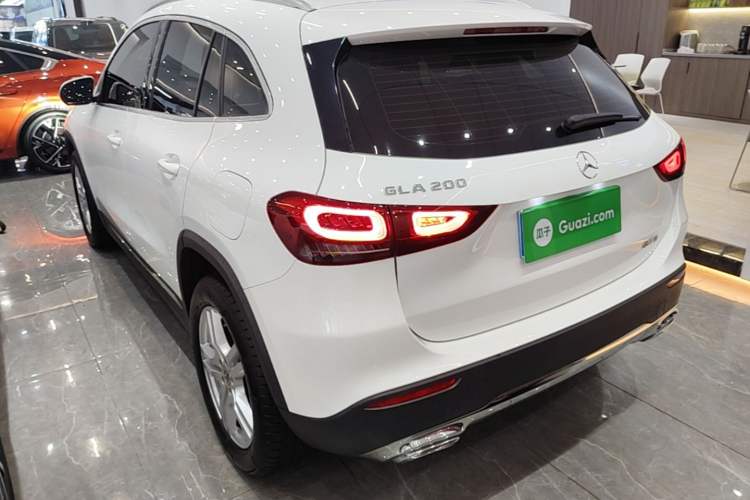 Used Mercedes-Benz GLA 2023 GLA 200 Rear Left 45 Deg