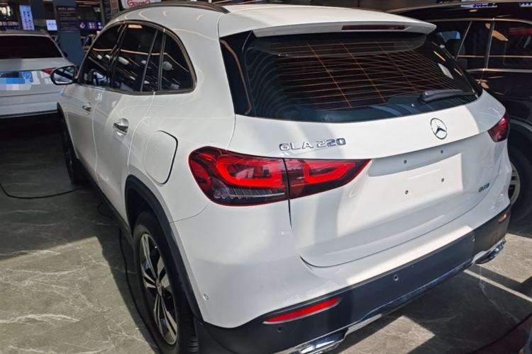 Mercedes-Benz benz gla 2023 — фото 4