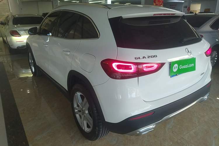 Used Mercedes-Benz GLA 2023 GLA 200 Rear Left 45 Deg