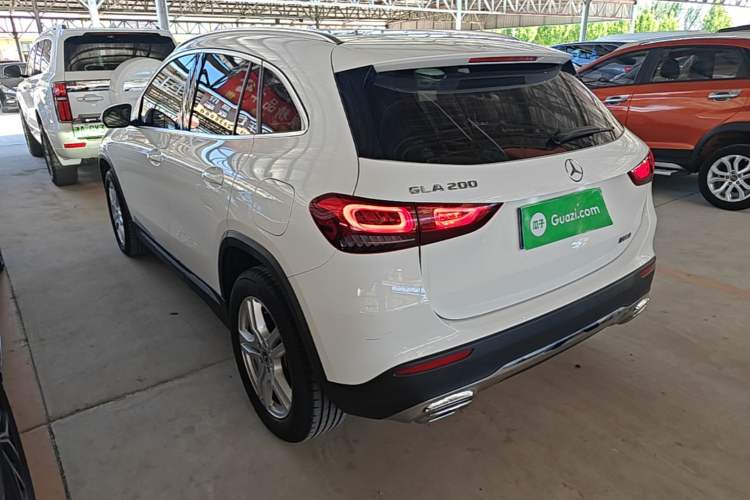 Used Mercedes-Benz GLA 2023 Facelifted GLA 200 Rear Left 45 Deg