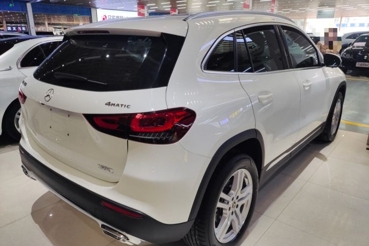 Used Mercedes-Benz GLA 2023 GLA 200 Rear Right 45 Deg