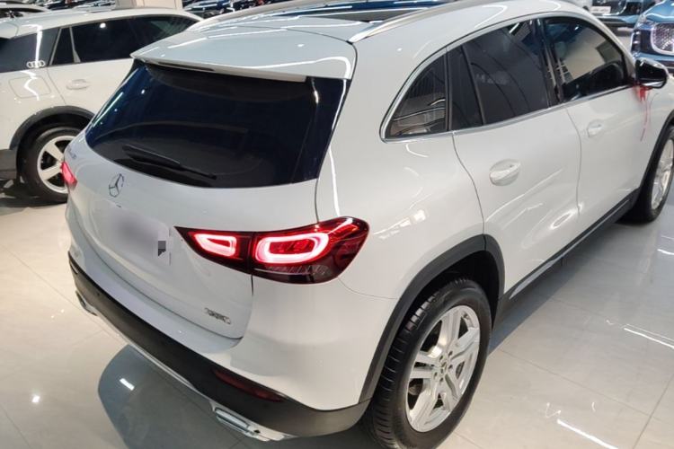 Used Mercedes-Benz GLA 2023 Facelifted GLA 200 Rear Right 45 Deg