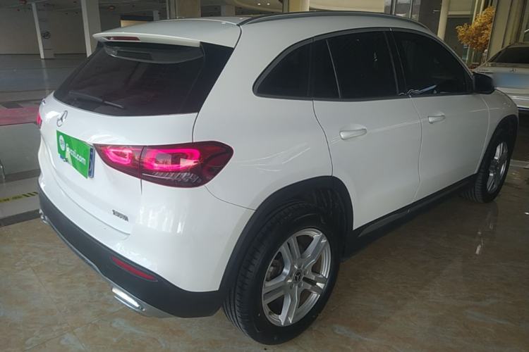 Used Mercedes-Benz GLA 2023 GLA 200 Rear Right 45 Deg