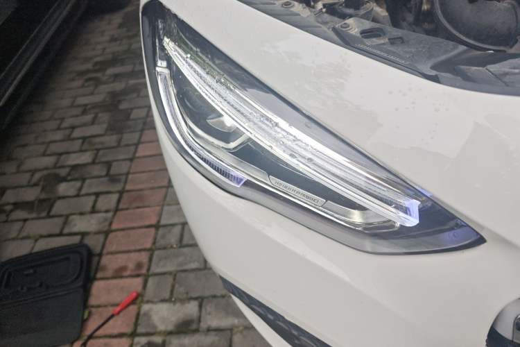 Used Mercedes-Benz GLA 2023 GLA 220 Right Front Headlight