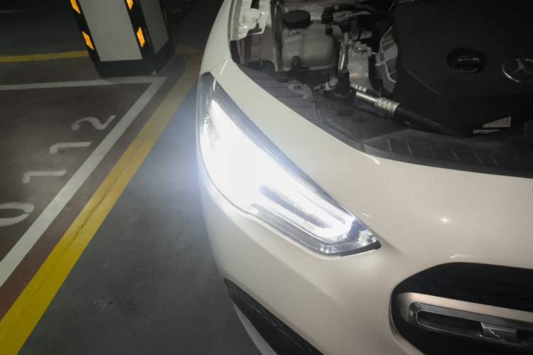 Used Mercedes-Benz GLA 2023 GLA 200 Right Front Headlight