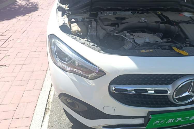 Used Mercedes-Benz GLA 2023 GLA 220 Right Front Headlight