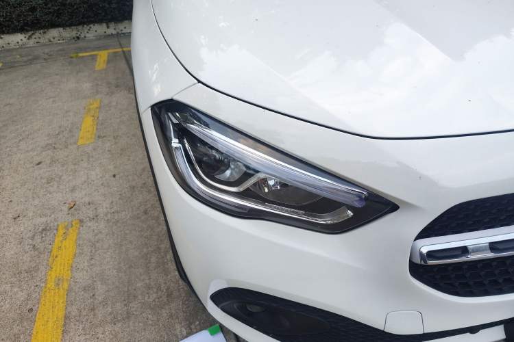 Used Mercedes-Benz GLA 2023 Facelifted GLA 200 Right Front Headlight