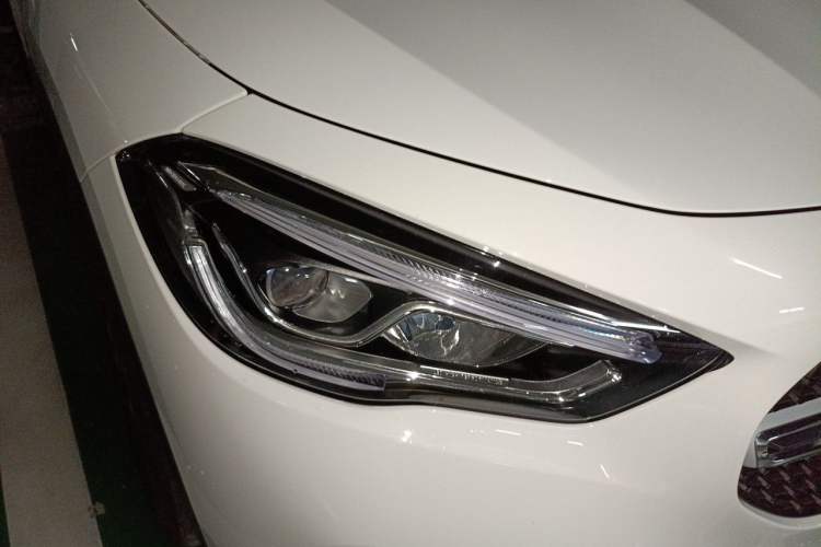 Used Mercedes-Benz GLA 2023 GLA 200 Right Front Headlight