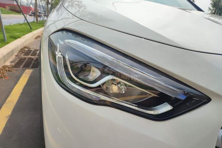 Used Mercedes-Benz GLA 2023 Facelifted GLA 200 Right Front Headlight