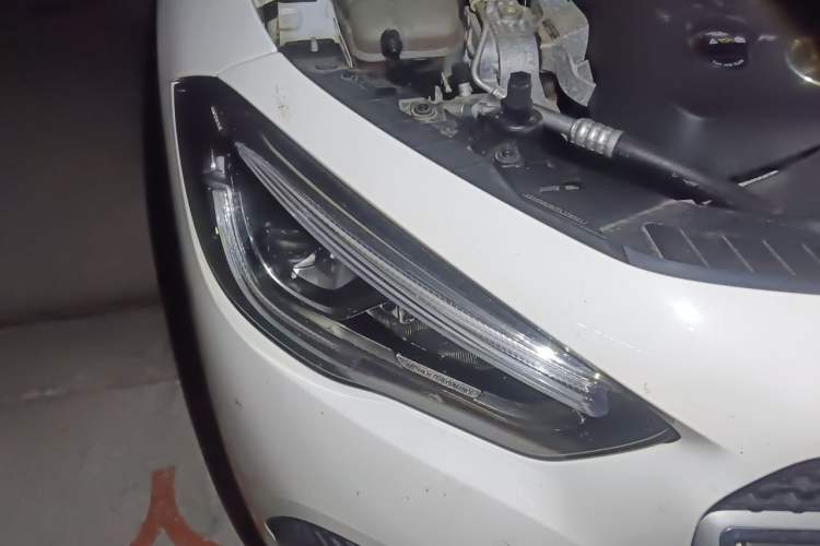 Used Mercedes-Benz GLA 2023 GLA 200 Right Front Headlight