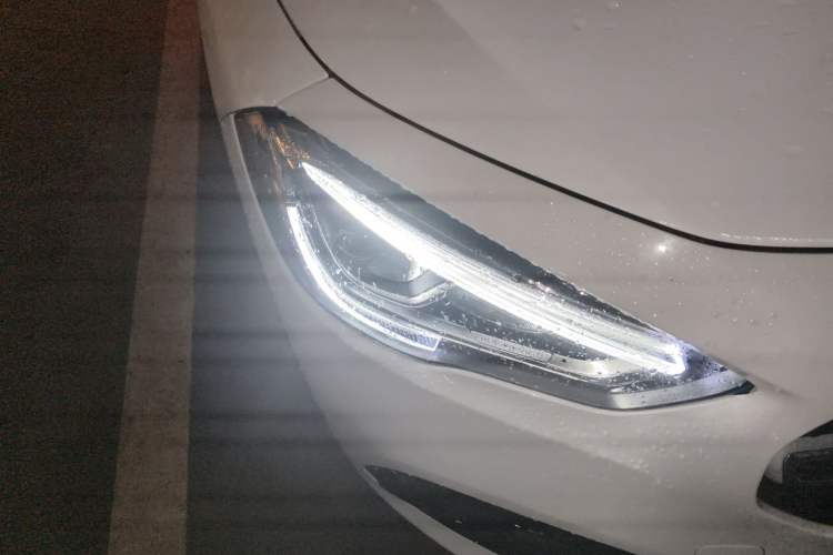Used Mercedes-Benz GLA 2023 GLA 200 Right Front Headlight