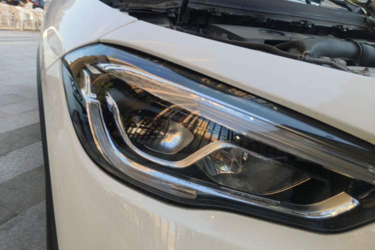 Used Mercedes-Benz GLA 2023 GLA 220 Right Front Headlight