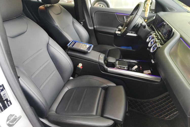 Used Mercedes-Benz GLA 2023 GLA 220 Right Front Seat