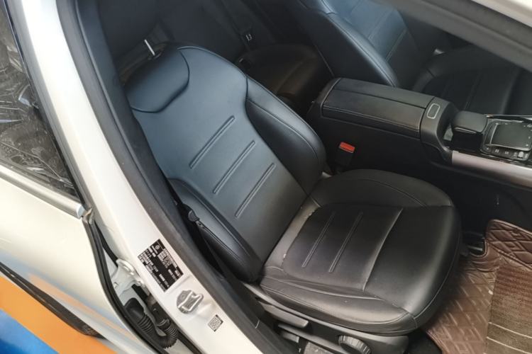 Used Mercedes-Benz GLA 2023 GLA 200 Right Front Seat
