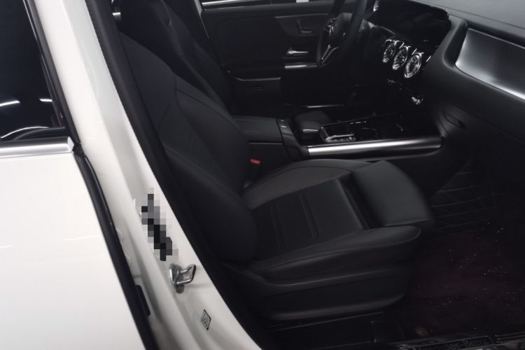 Used Mercedes-Benz GLA 2023 GLA 220 Right Front Seat