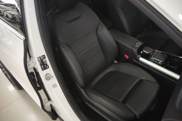Used Mercedes-Benz GLA 2023 GLA 220 Right Front Seat