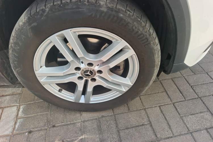 Used Mercedes-Benz GLA 2023 GLA 200 Right Front Wheel Hub