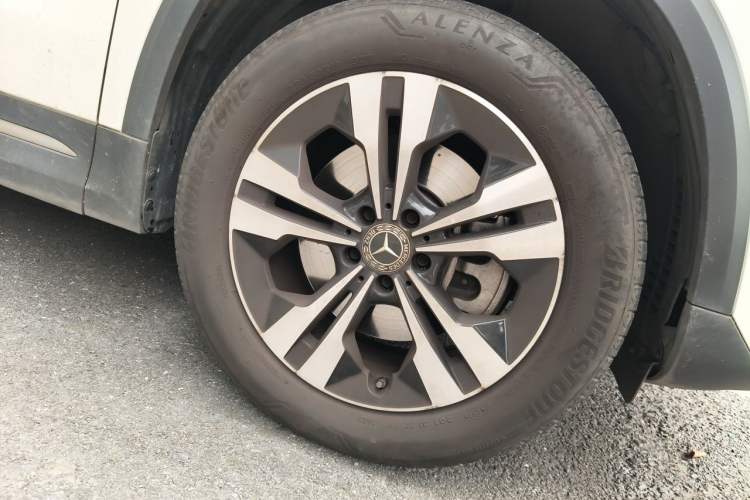 Used Mercedes-Benz GLA 2023 GLA 220 Right Front Wheel Hub
