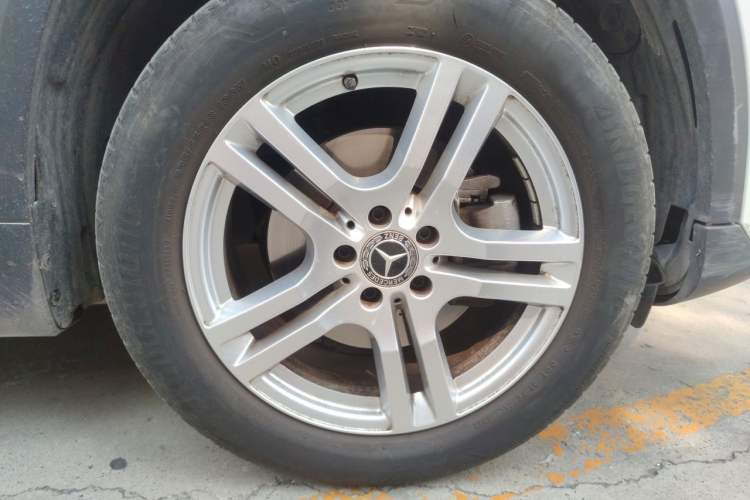 Used Mercedes-Benz GLA 2023 GLA 200 Right Front Wheel Hub