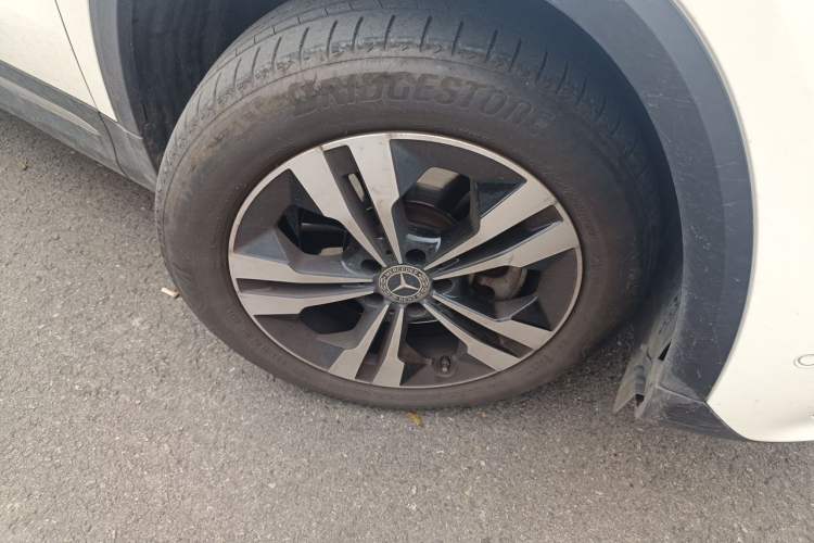 Used Mercedes-Benz GLA 2023 GLA 220 Right Front Wheel Hub