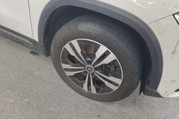 Used Mercedes-Benz GLA 2023 GLA 220 Right Front Wheel Hub