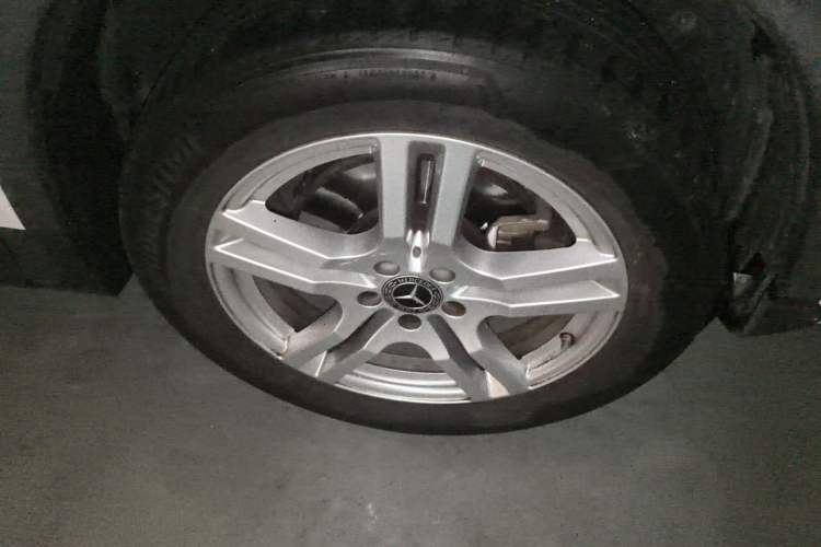 Used Mercedes-Benz GLA 2023 GLA 200 Right Front Wheel Hub