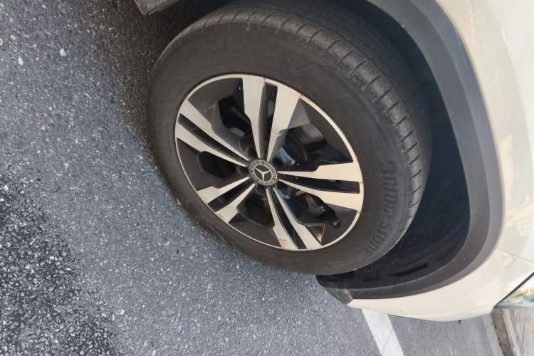 Used Mercedes-Benz GLA 2023 GLA 220 Right Front Wheel Hub