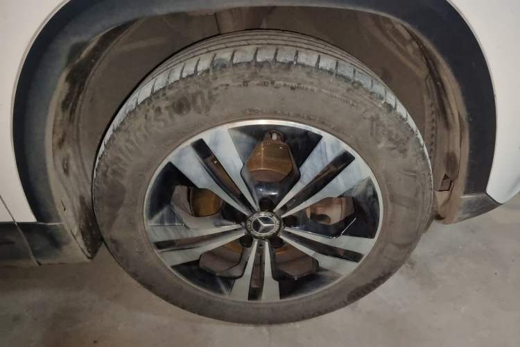 Used Mercedes-Benz GLA 2023 GLA 220 Right Front Wheel Hub