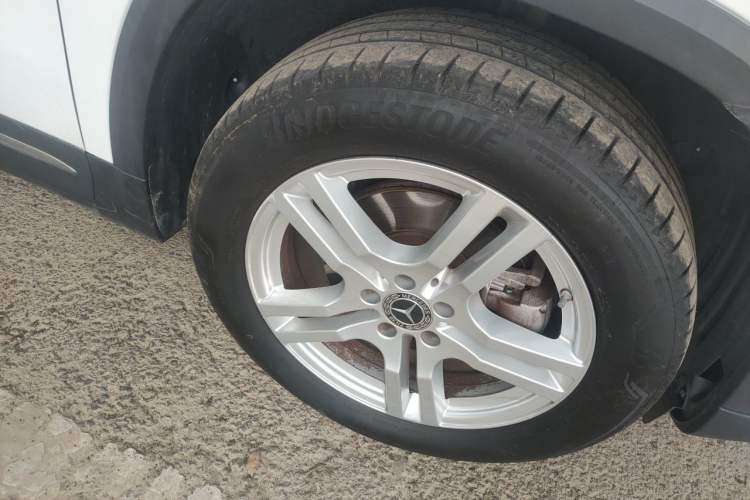 Used Mercedes-Benz GLA 2023 GLA 200 Right Front Wheel Hub