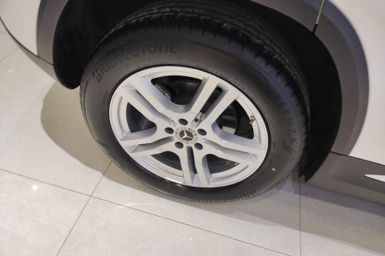 Used Mercedes-Benz GLA 2023 GLA 200 Right Rear Wheel Hub