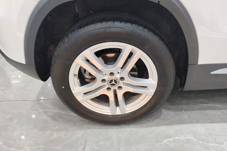Used Mercedes-Benz GLA 2023 GLA 200 Right Rear Wheel Hub