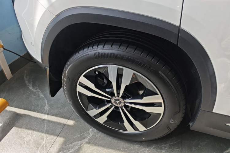 Used Mercedes-Benz GLA 2023 GLA 220 Right Rear Wheel Hub