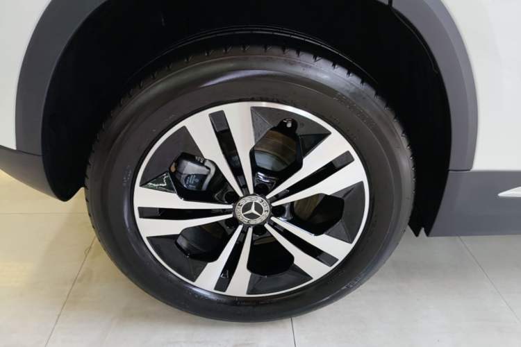 Used Mercedes-Benz GLA 2023 GLA 220 Right Rear Wheel Hub