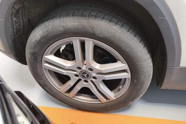 Used Mercedes-Benz GLA 2023 GLA 200 Right Rear Wheel Hub