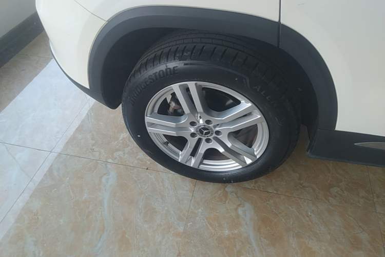 Used Mercedes-Benz GLA 2023 GLA 200 Right Rear Wheel Hub