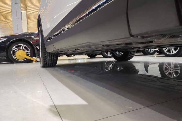 Used Mercedes-Benz GLA 2023 GLA 200 Right Side Sill